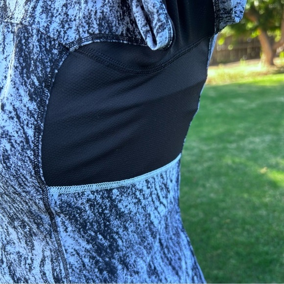LULULEMON Runbeam Hoodie Heat Wave Print | Size 6 - Picture 9 of 16